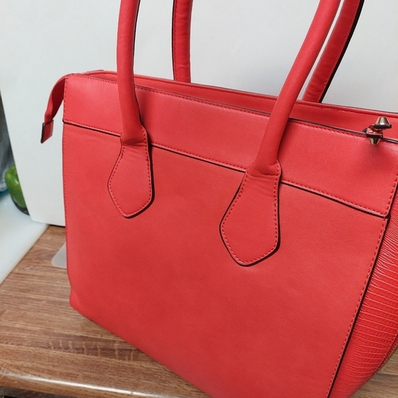 ALDO Candy Apple Red Tote Bag Purse - Picture 8 of 16